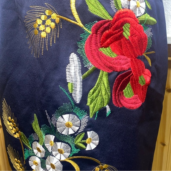 Friday Navy Blue Vibrant Embroidered Colors Sheath Dress Size 10 - Picture 3 of 6